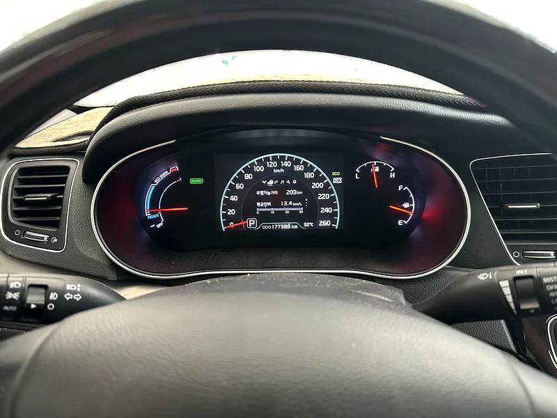 Kia K7 Cedenza 2016 Hybrid63398619590147113