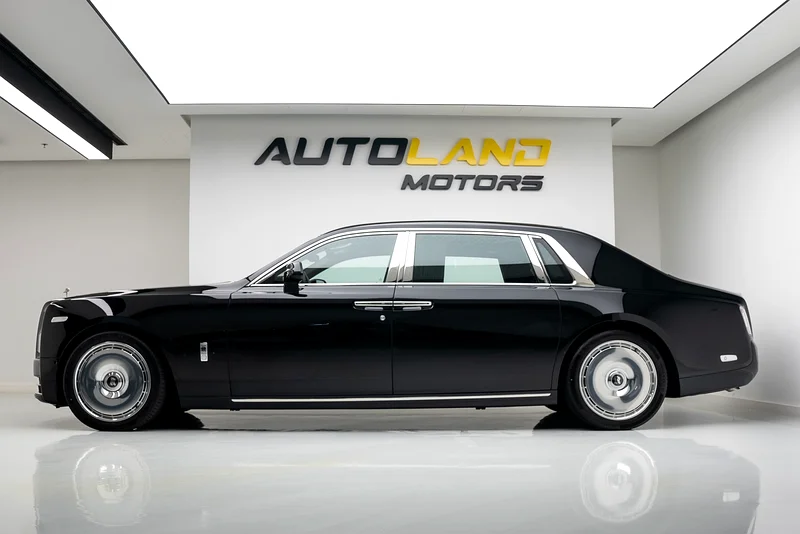 2025 ROLLS ROYCE PHANTOM EWB | GCC | MAIN DEALER WARRANTY  SERVICE | VIP REAR SEATS63222808578945114