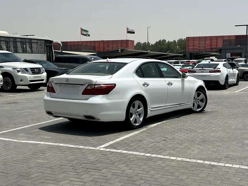 Lexus LS460 fully loaded, American, top in cleanliness63398644696194112