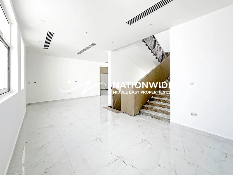 Vacant Now | Modern 5BR Unit | Elegant Lifestyle63839076064769113