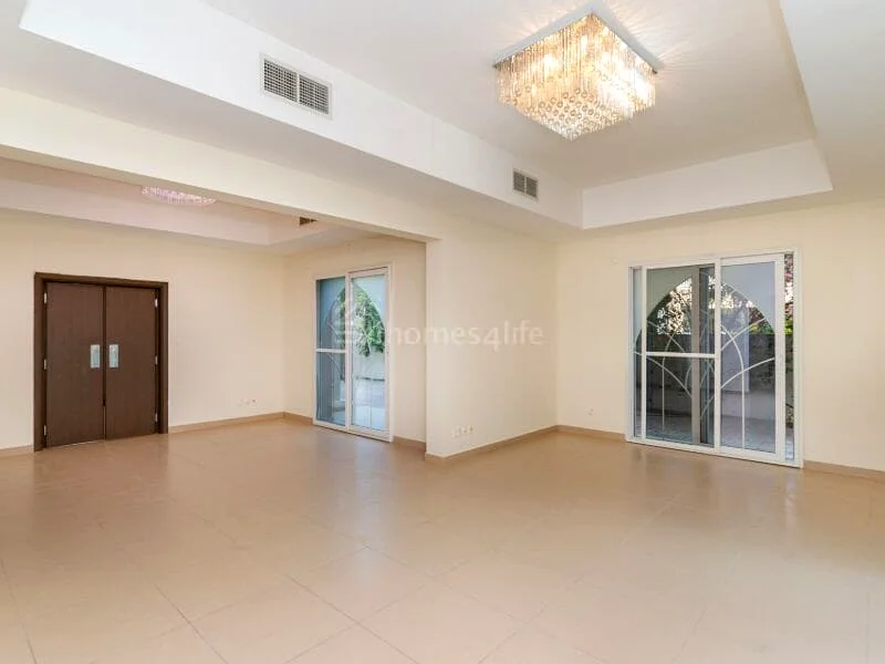 Premium Villa for Rent | Vacant | Large Plot63403516306305112