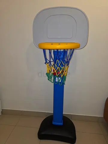 Basketball hoop