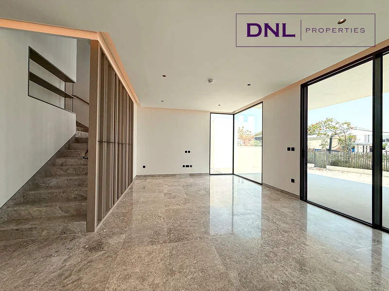Exclusive // PV Unit // 5 BR Large // Genuine63931007730051114