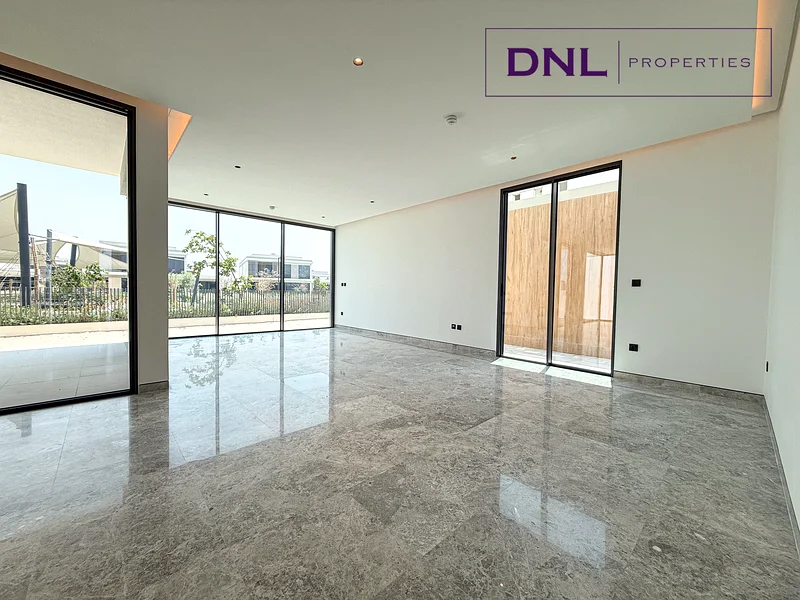 Exclusive // PV Unit // 5 BR Large // Genuine63931007730051112