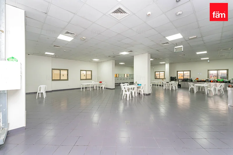 Freehold labor camp for local and GCC63823285178626110
