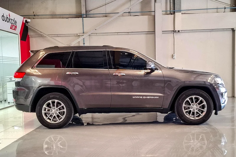 AED 2056/month | 2014 Jeep Grand Cherokee Limited | GCC Specs | Ref#35310663398607633410113