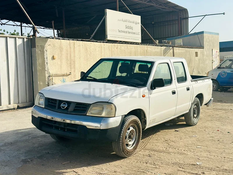 NISSAN DOUBLE CABIN PICKUP63399958646402112