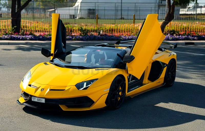 2020 LAMBORGHINI AVENTADOR SVJ ROADSTER - GCC - WARRANTY - FULL CARBON63398498114435110