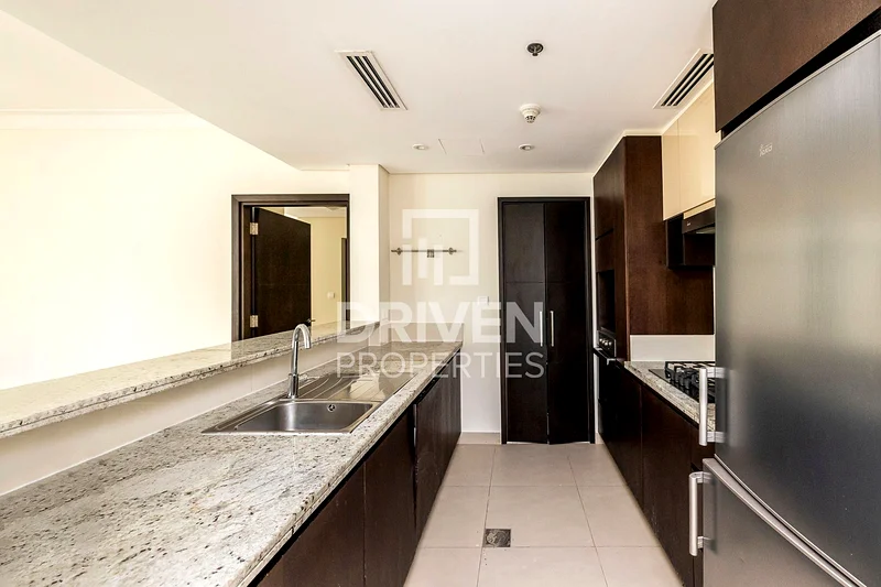 Spacious Unit | Ready to Move in | High Floor64027766193027114