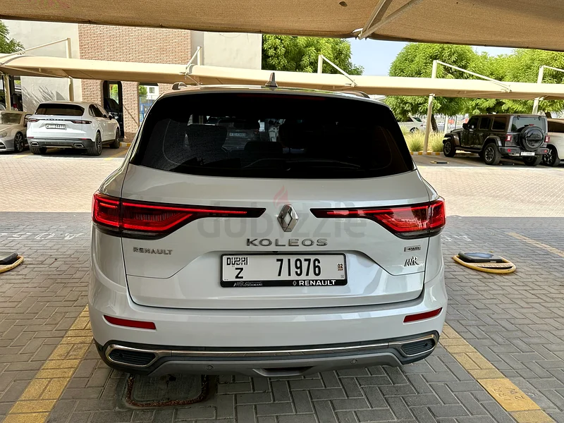 Full options...warranty till 2028...massage seats...panoramic roof...63398496810370114