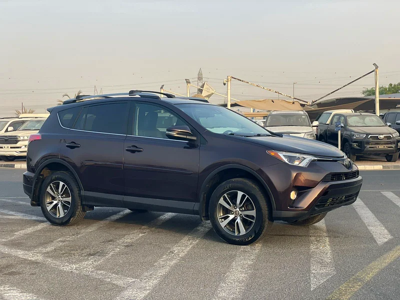 2018 Toyota Rav4 XLE Full Option 2.5L V4 - BSM Front Back Radar - Leather Seats - Push Start -634013065783061112