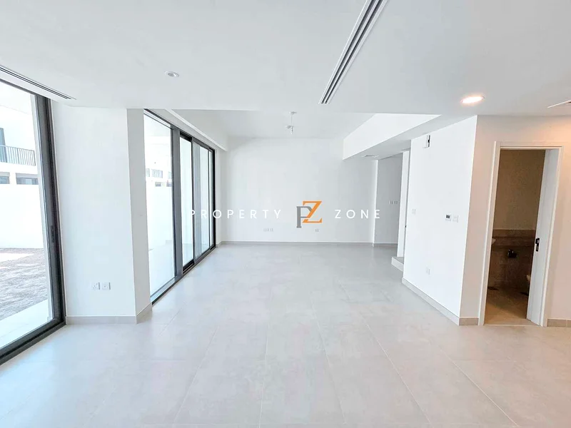 Step Into Style | Keys on Hand | Vastu Unit63737083537154114