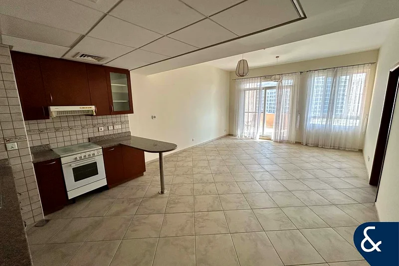 Spacious 1 Bed | Park Facing | Notice served63982323674882110