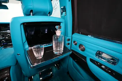 صورة 10 لـ 2019 ROLLS-ROYCE CULLINAN