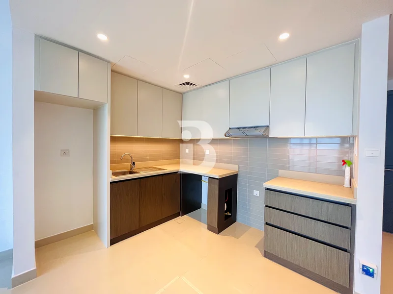 Exclusive | Sea And Skyline Views | Rented64026744120451113