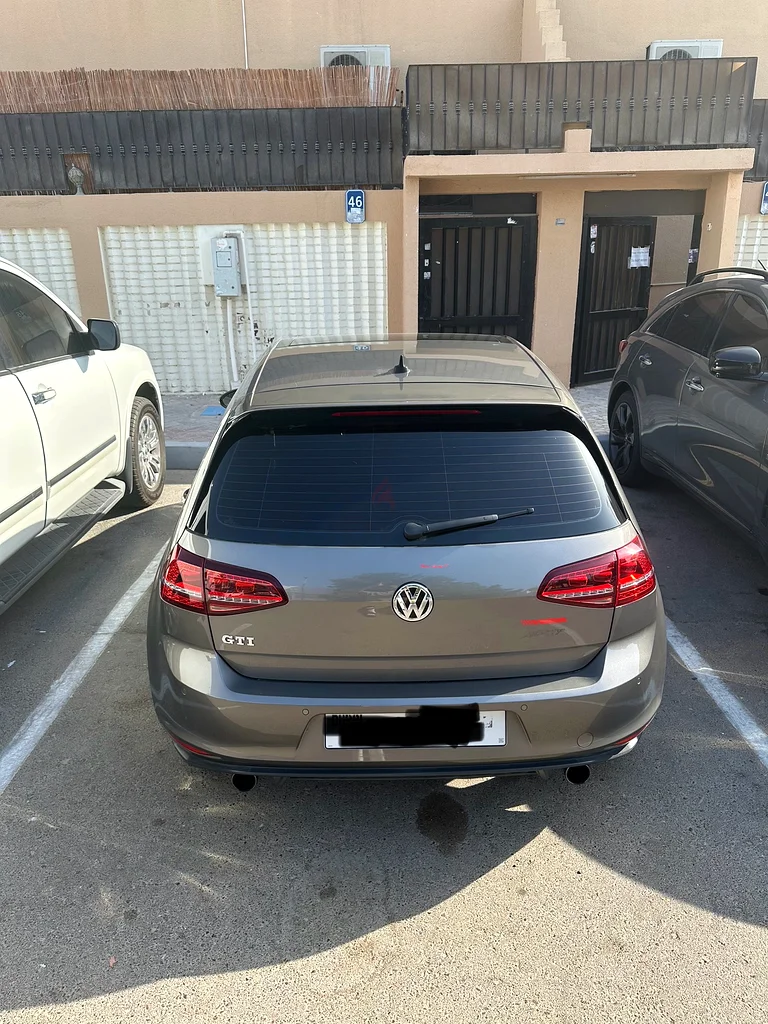 Abu Dhabi63398571783682113