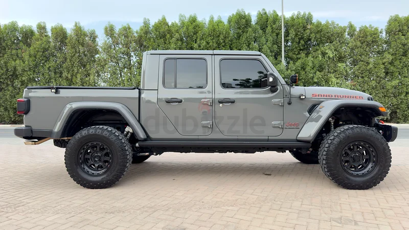 Jeep Gladiator Sand Runner - GCC Under Warranty63489715273089111