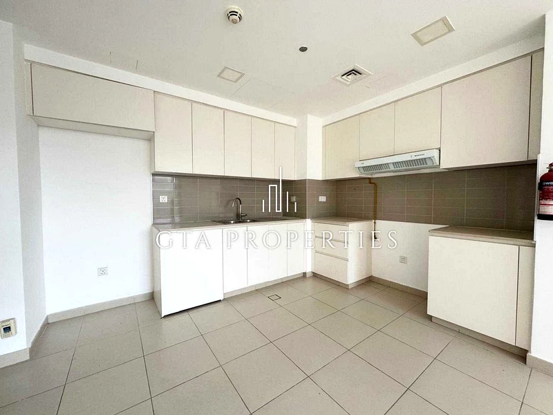 Bright+Airy | Boulevard View | Boulevard Views63737362222337111