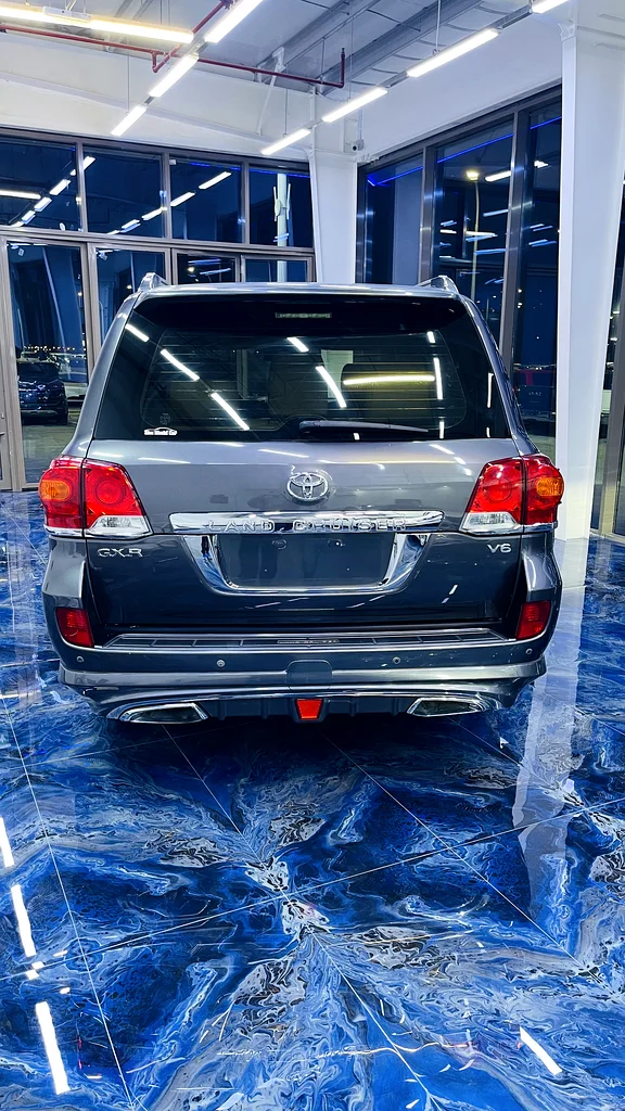 تويوتا لاند كروزر GXR V6 2015 خليجي بحالة وكالة نظيفة جدا رقم واحد63399949123458114