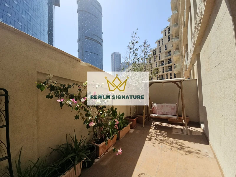 إطلالة رائعة على المدينة | تراس كبير | وسائل رفاهية من الطراز الأول | موقع متميز63843918495362113