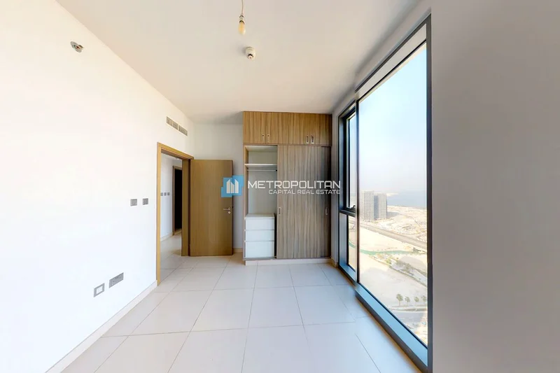 High Floor and Corner 3BR+Maid | Skyline View63844132948482114