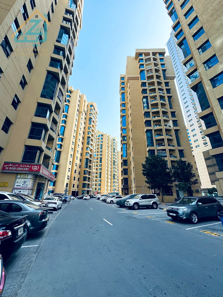 شقة مكونة من 3 غرف نوم للبيع في برج الخور، عجمان63870675851906110