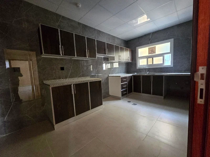 تقع الجرف 3 بالقرب من مدرسة وودليم بارك وقريبة من مخرج دبي.63714352389762112