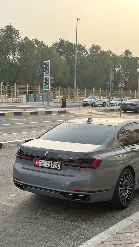 بي إم دبليو 750 لي جي سي سي، 43000 كم فقط مع ضمان لمدة سنتين63411930836355113