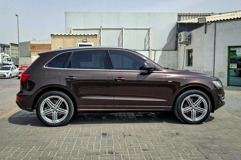AED 1084/month | 2016 Audi Q5 45TFSI Quattro | GCC Specs | Ref#34578363398616940035113