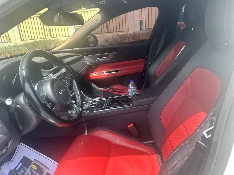 Jaguar XF 201663398481922689113