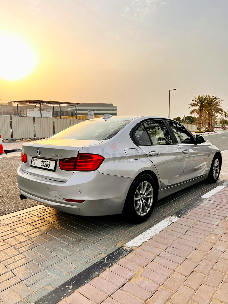 BMW 3SERIES MINT CONDITION63406272878211112