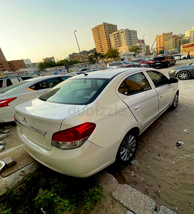 Mitsubishi Attrage63398591563523114