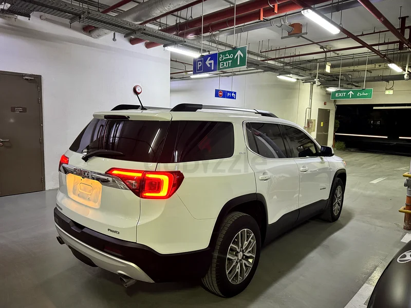 GMC Acadia 7 seaters GCC AWD 2017 SLE63398498912257114