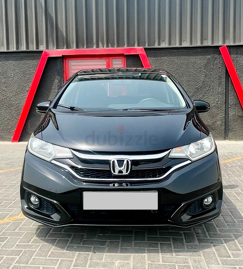 ONLY 44,000 KM’S • TOP OF THE RANGE - 2018 HONDA JAZZ • GCC SPECS • ORIGINAL PAINT • NO ACCIDENTS63223314346498113