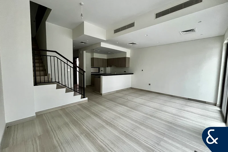 Fully Handed Over | Single Row | Vacant63970855101187111