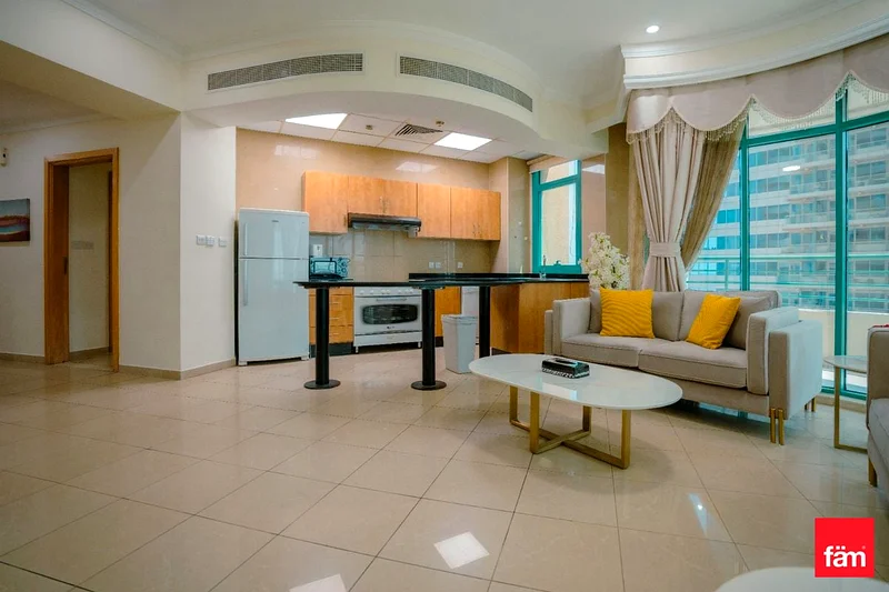 Un-Furnished | Vacant | Spacious63774611034498113
