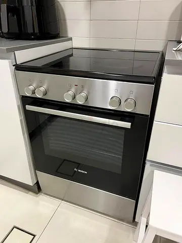 Bosch Ceramic Eletiric Cooker Range 4 Burner 60 By60 Stainless steel