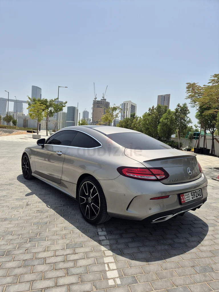 مرسيدس C200 كوبيه - لون الشمبانيا - دول مجلس التعاون الخليجي - 202163399937741186113