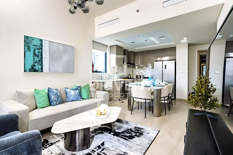 Elegant Unit | Prime Location | Community View63976948160513112