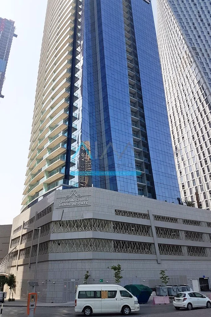 شقة جديدة بالكامل بثلاث غرف نوم في الطابق العالي بإطلالة كاملة على المارينا بالقرب من المترو64041031096449112