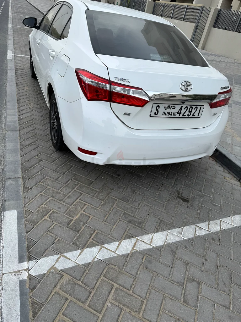 تويوتا كورولا 2015 للبيع63401303942530111