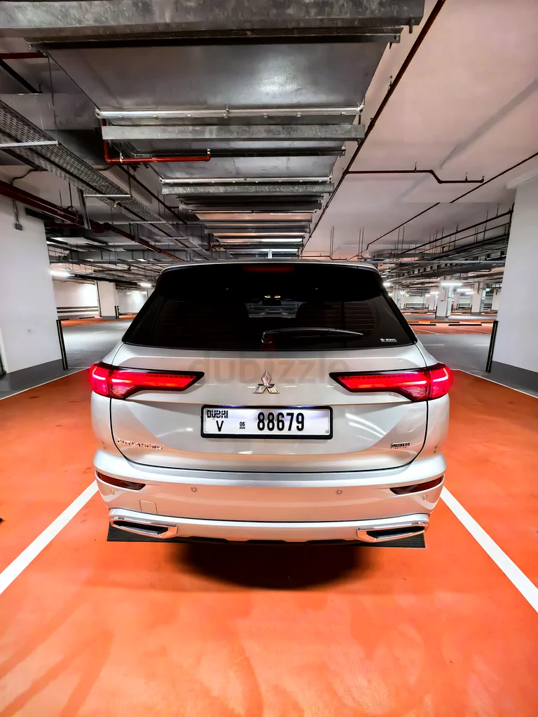 Mitsubishi Outlander 202363398580725763112