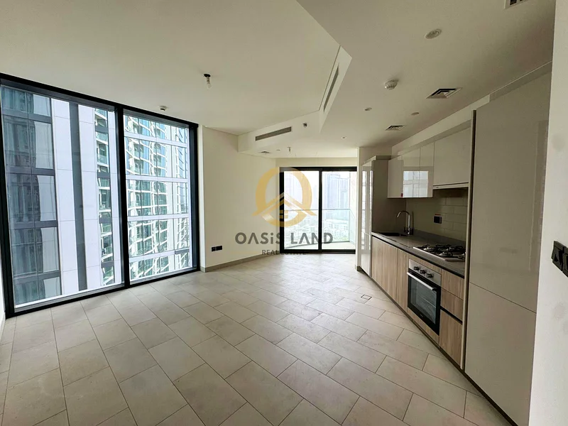 Sky Line View | Live the Dubai Dream | Neogtiable Invetsor Deal |64016677849729112