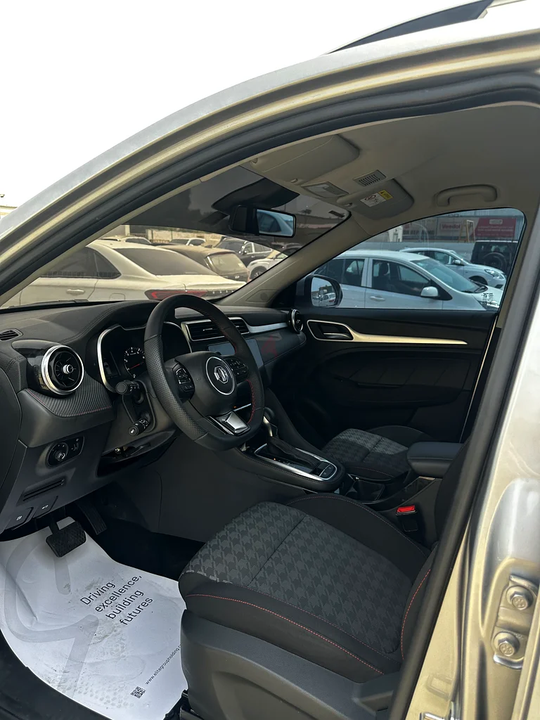 MG ZS GCC 2025 MODEL NEW CAR AVAILABLE63398493456003114