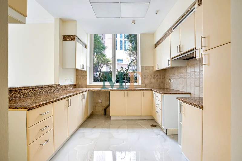 Vacant | Huge Terrace | Great Location64039486898945114