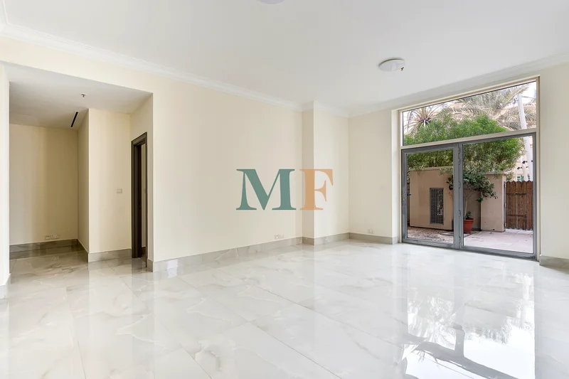 Vacant | Huge Terrace | Great Location64039486898945113
