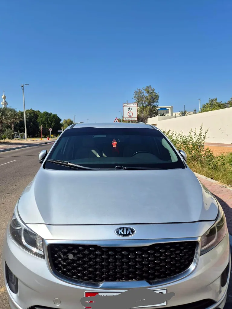 Kia Sedona, Very Good condition there is no maintainence, ready to drive..63398618267267111