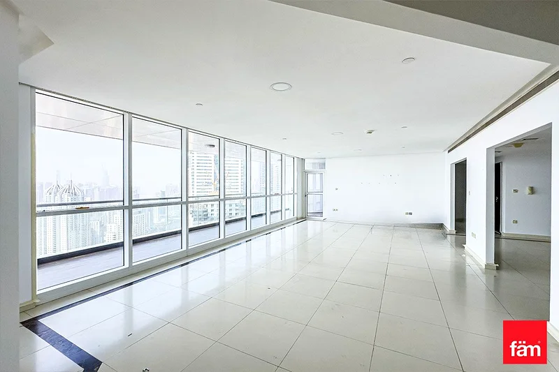 Spacious | Golf Course View | High Floor64037935427714114