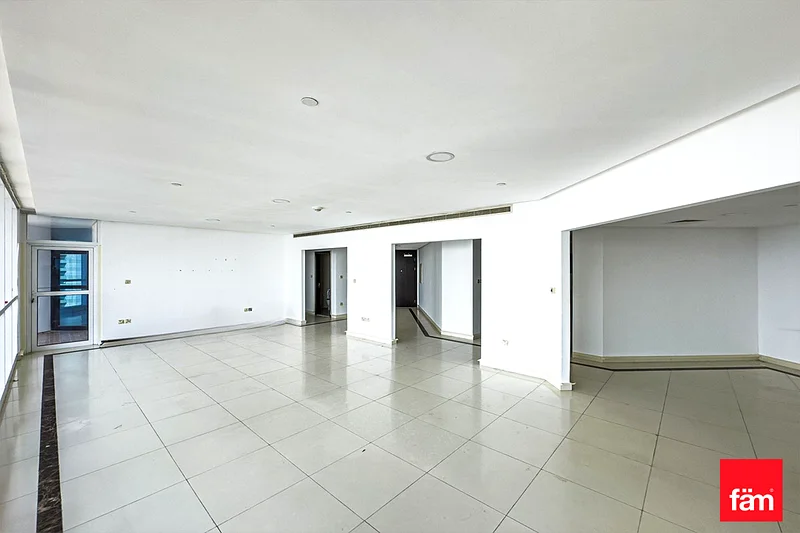 Spacious | Golf Course View | High Floor64037935427714111