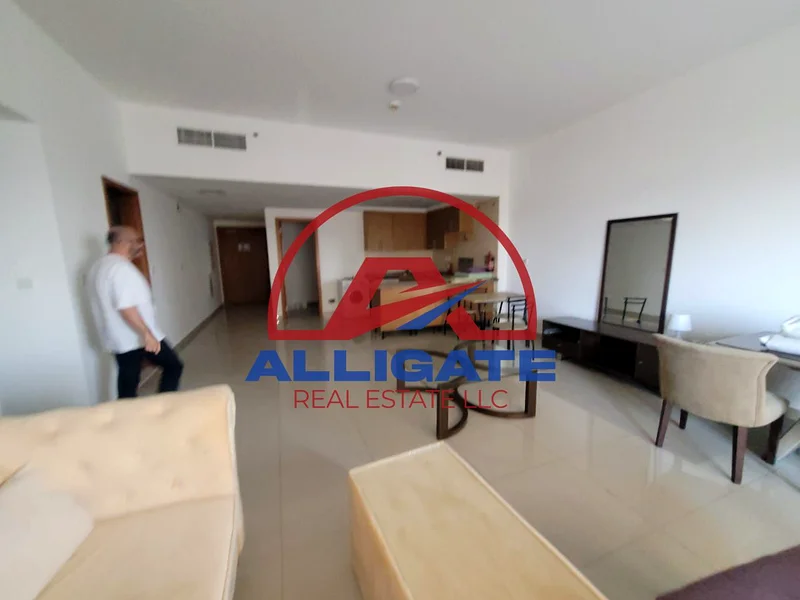 3BR WITH HUGE LAYOUT / WELL MAINTAINED / POOL VIEW /63940507088003112